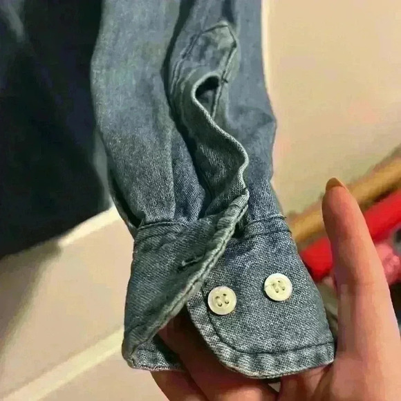 Cute as a button Jean jacket size L - Picture 8 of 10